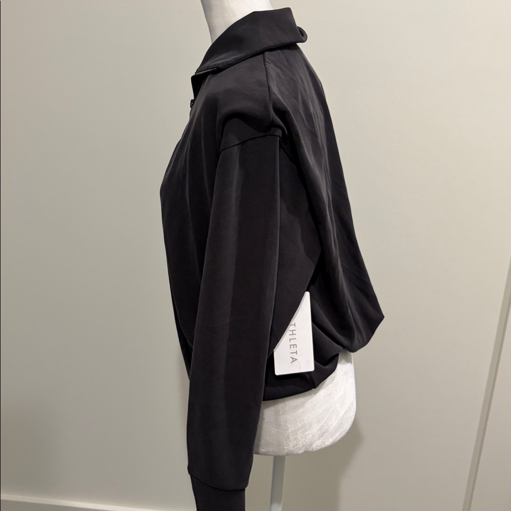 New With Tags Athleta Seasoft 1/4 Zip Bubble Hem Sweatshirt Sz M - Picture 3 of 9